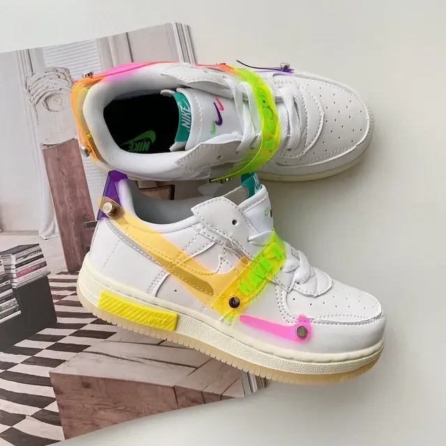 Nike أحذية أسلوب حياة وردي أحمر منخفضة مع كولار مبطن 21