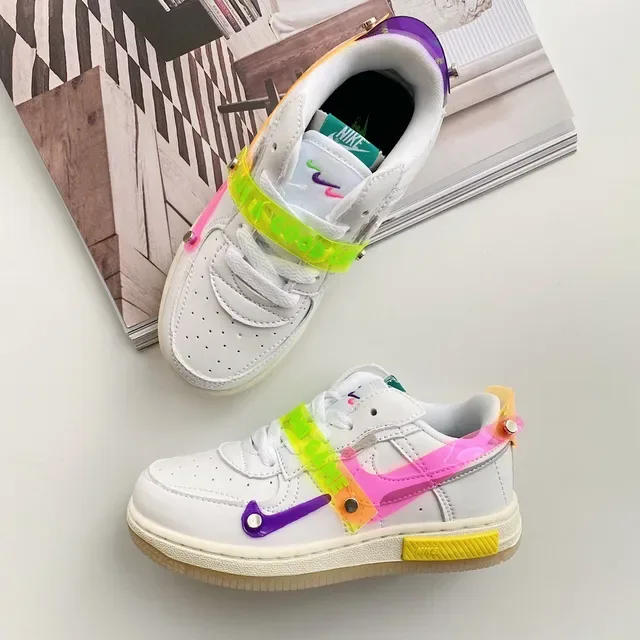 Nike أحذية أسلوب حياة وردي أحمر منخفضة مع كولار مبطن 24
