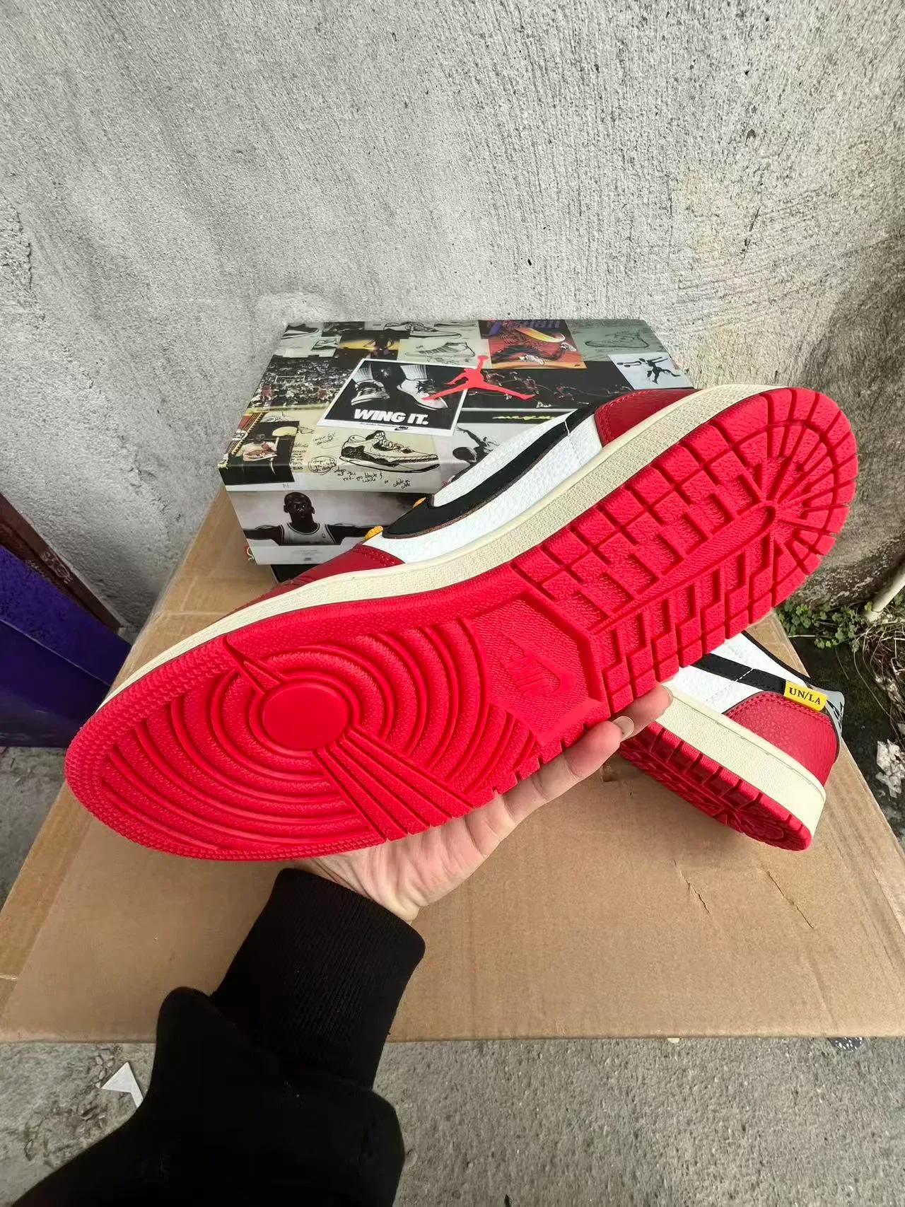 Nike Red White Low-Top Leather-Paneled Lifestyle Sneakers 6