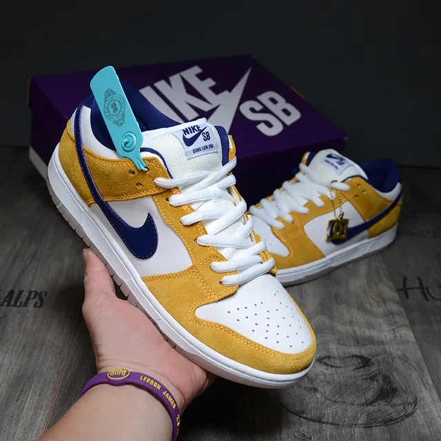 Nike SB Dunk Low Yellow White Blue Skateboard Shoes 2