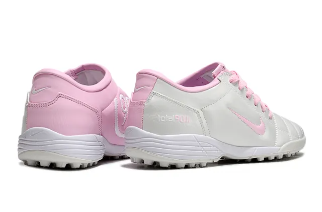 Nike Total 90 III أحذية كرة القدم تيرف أبيض وردي 5