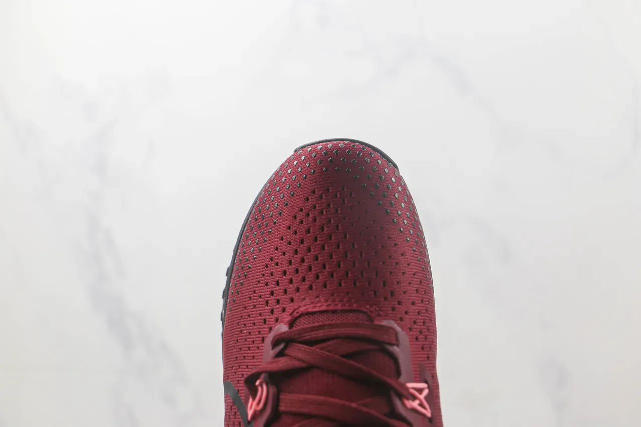 Nike Trail Burgundy Pink इंजीनियर मेश अपर काली सिंथेटिक ओवरलेस रनिंग जूते 6