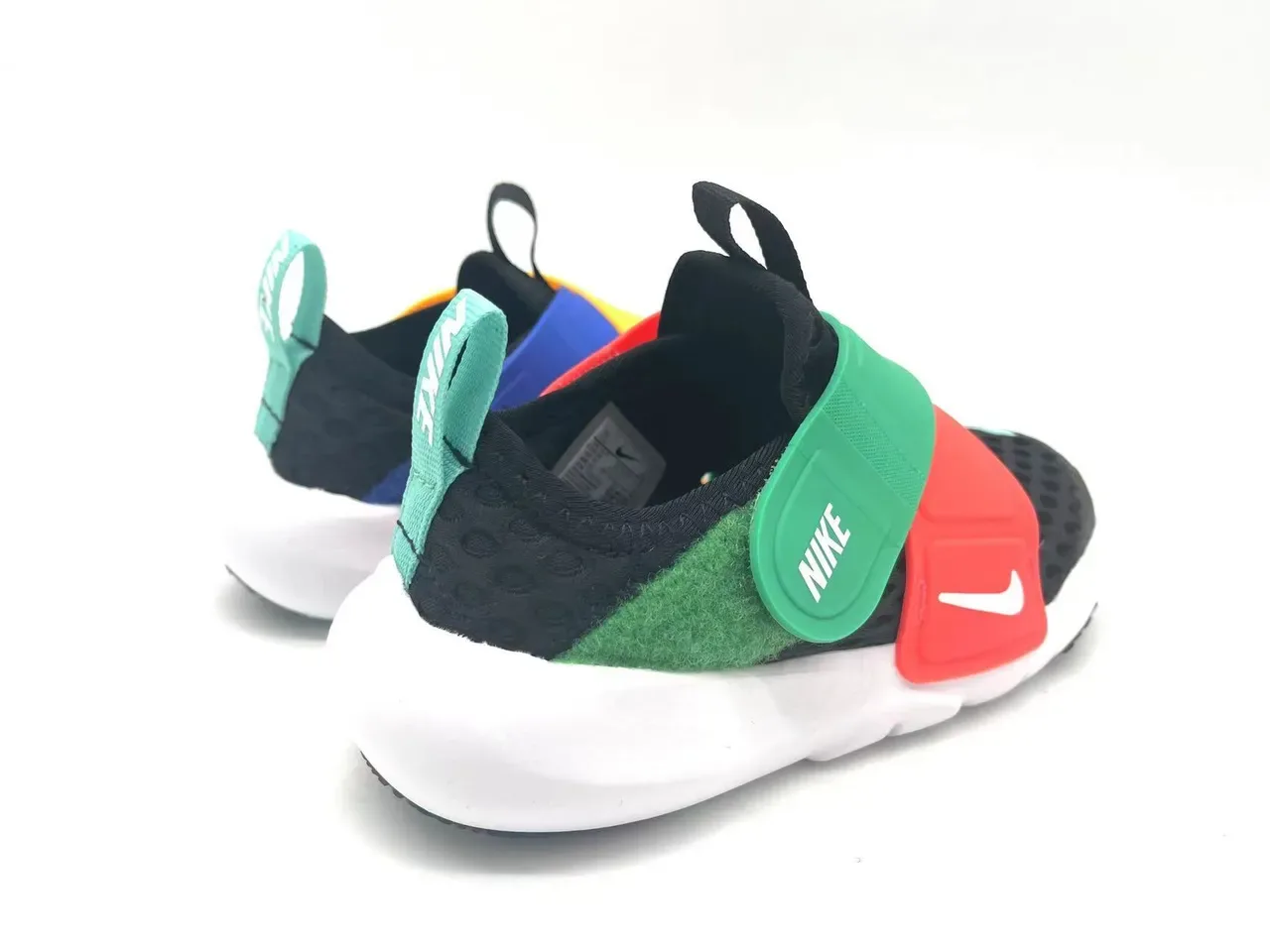 Nike White Black Laceless Strap Closure Perforated Mesh Upper Lifestyle Sneakers 17