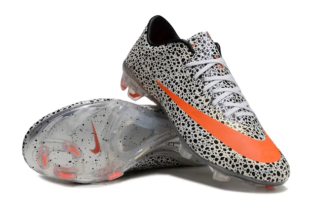 Nike White Black Speckled Upper Low-Cut Lace-Up Silhouette Firm-Ground Soccer Shoes 4