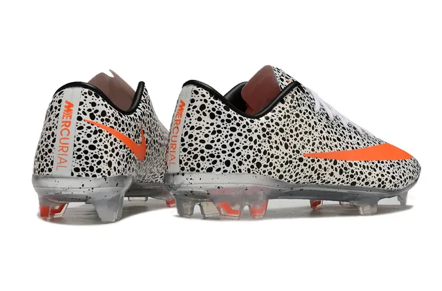 Nike White Black Speckled Upper Low-Cut Lace-Up Silhouette Firm-Ground Soccer Shoes 5