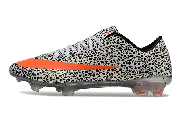 Nike White Black Speckled Upper Low-Cut Lace-Up Silhouette Firm-Ground Soccer Shoes 7