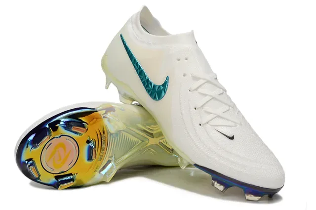 Nike Chuteira branca e azul low-cut com upper de malha Swoosh turquesa faceted superfície firme 4
