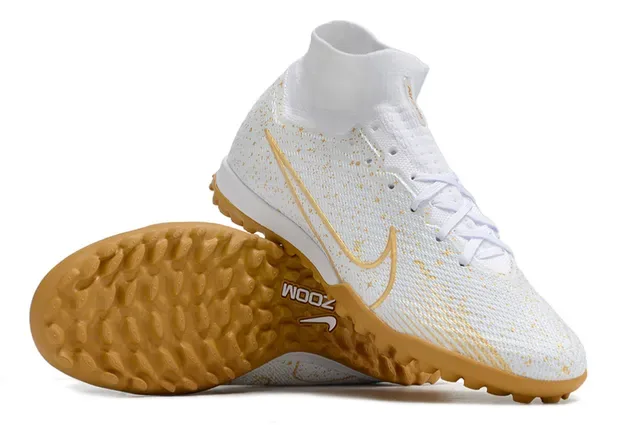 نایک أبيض ذهبي Flyknit Upper Sock-Fit Collar Turf أحذية كرة القدم 2