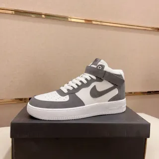 Nike Zapatillas Lifestyle Blancas y Grises de Ante y Cuero Alto