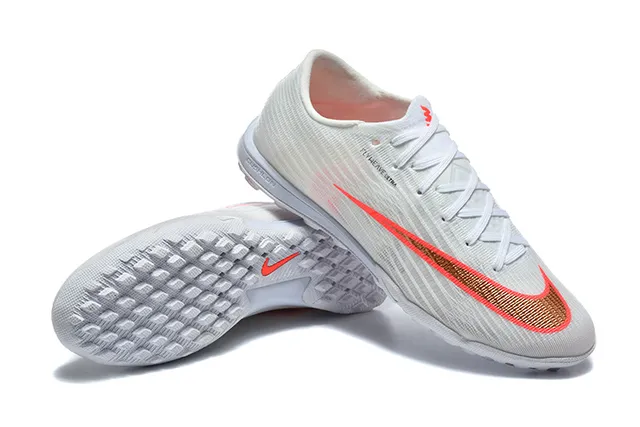 Nike White Orange Flyweave Knit Upper Low-Cut Collar Turf Soccer Shoes 7