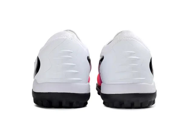 Nike Chaussures de Football Turf Upper Knit Blanc et Rose Panel de Couleur Gradiente 4