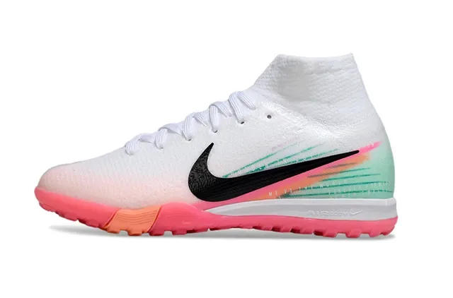 Nike Sapatos de Futebol Brancos e Rosas, Upper de Tricô, Colar de Meia, para Grama Artificial 4