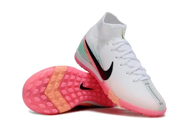 Nike Sapatos de Futebol Brancos e Rosas, Upper de Tricô, Colar de Meia, para Grama Artificial 5