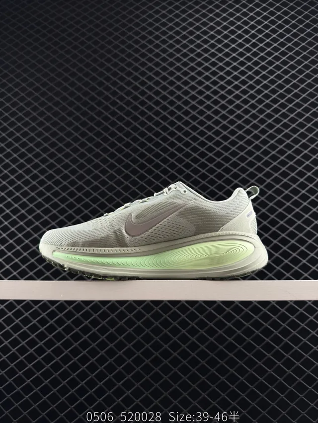Nike ZoomX Gray Green Knit Mesh Running Shoes 7