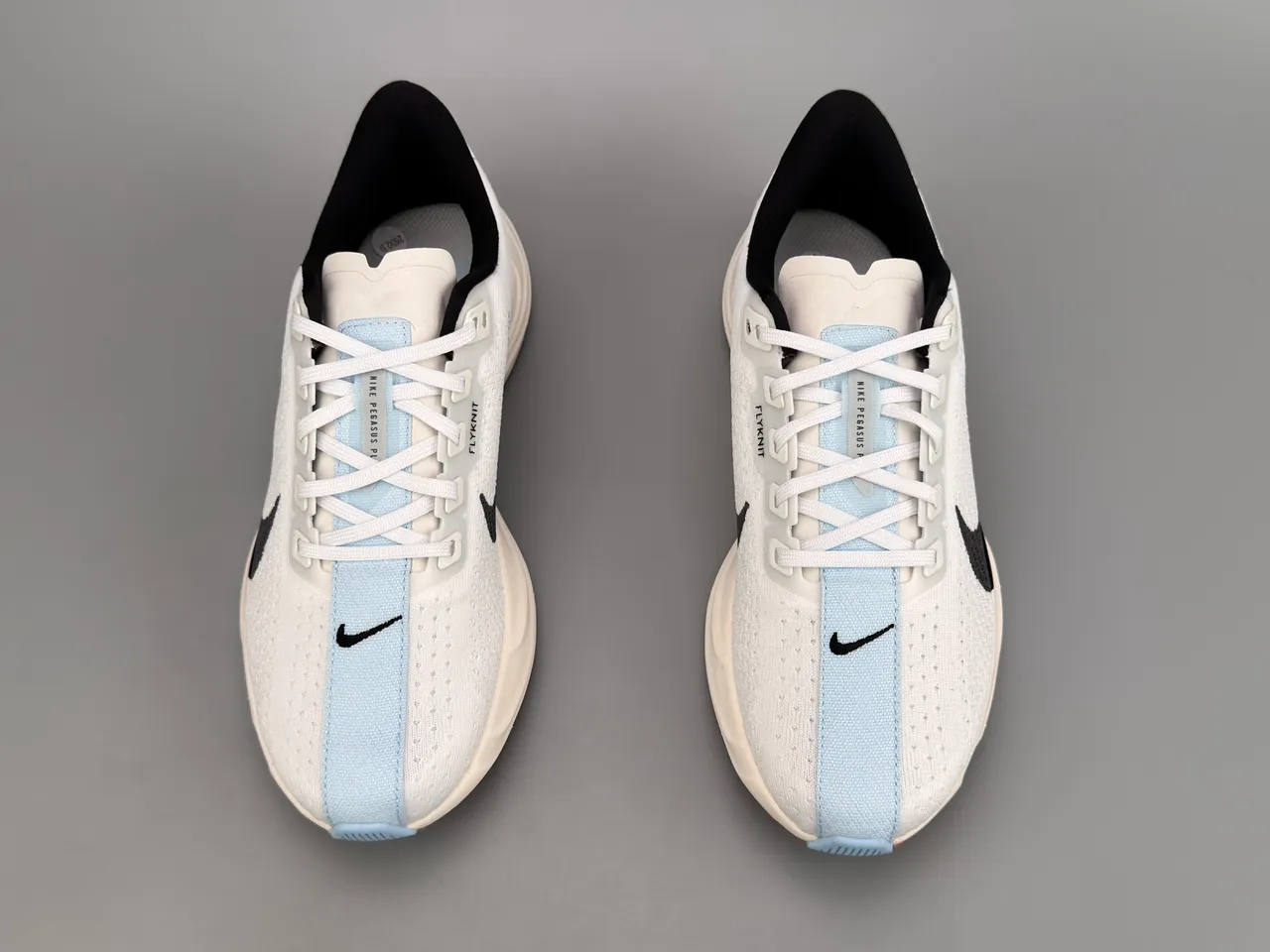 Nike ZoomX White Black Engineered Knit Upper Swoosh Overlay Running Shoes 6