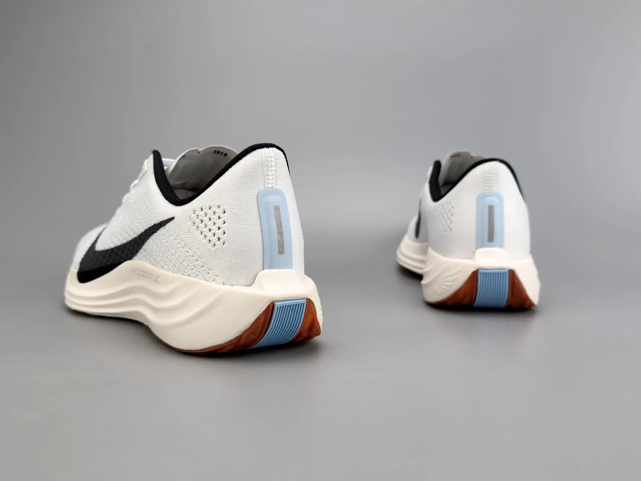 Nike ZoomX White Black Engineered Knit Upper Swoosh Overlay Running Shoes 9