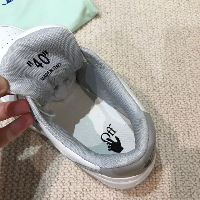 Off-White Arrow White and Gray Lifestyle Sneakers 4