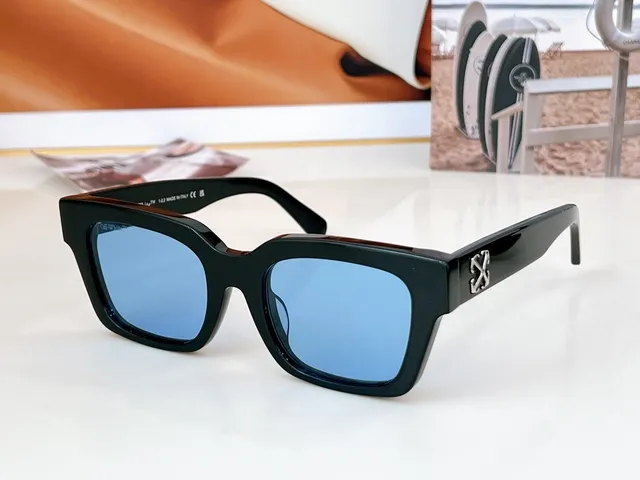 Off-White আয়তাকার অর্ধস্বচ্ছ ল্যাভেন্ডার সানগ্লাস 5