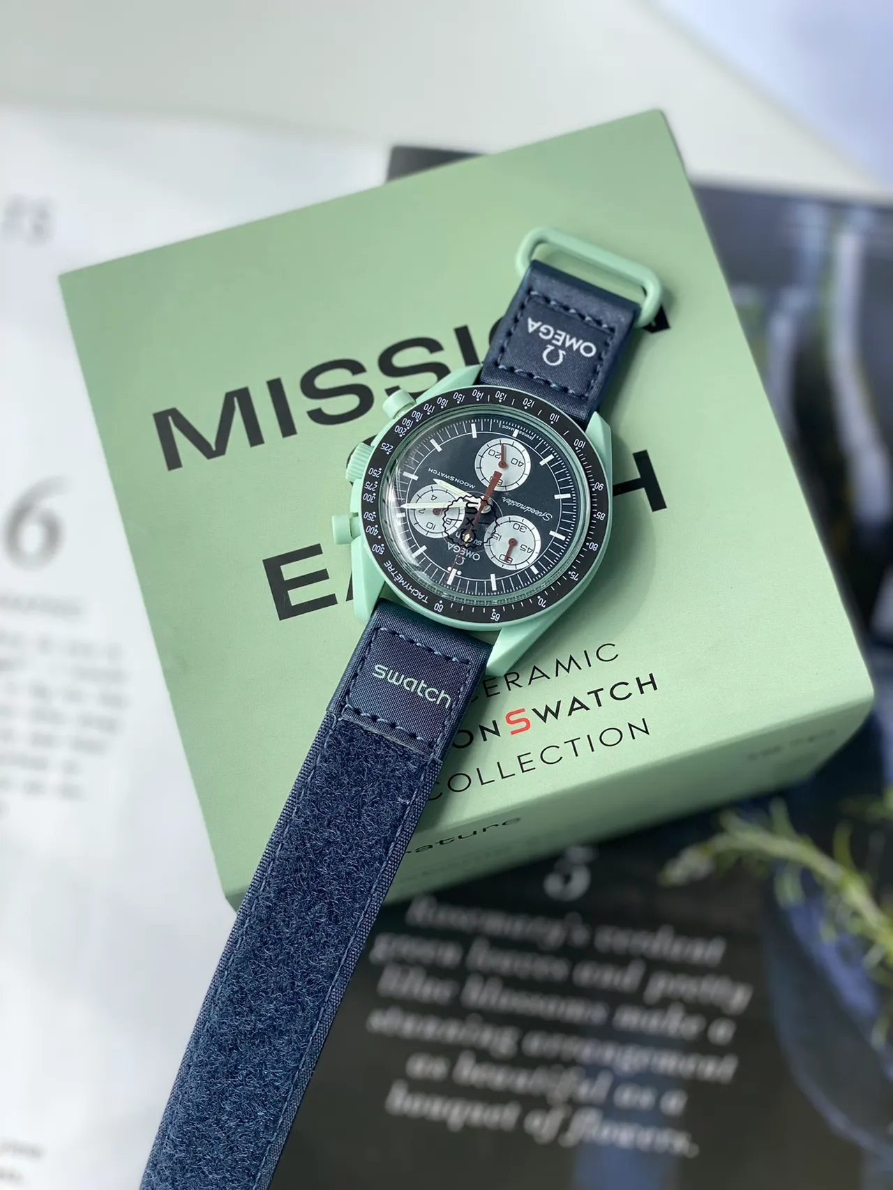 Omega Speedmaster Moonswatch Mint Green Mechanical Watch 5