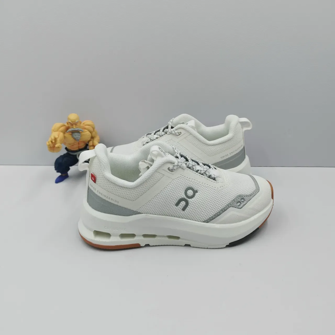 On Cloud Negro Blanco Suela Media Upper Malla Zapatillas Lifestyle 19
