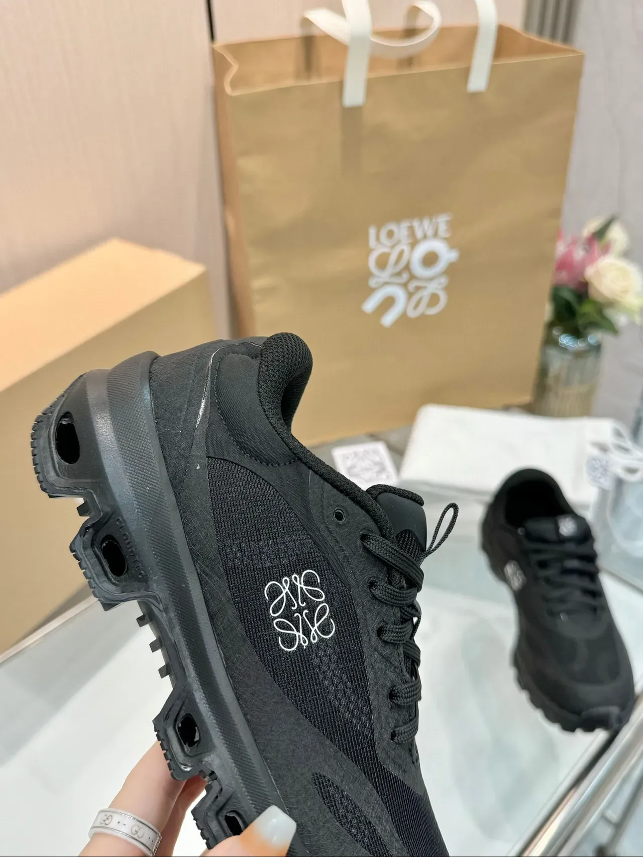 On Cloudmonster zapatillas lifestyle negras 4