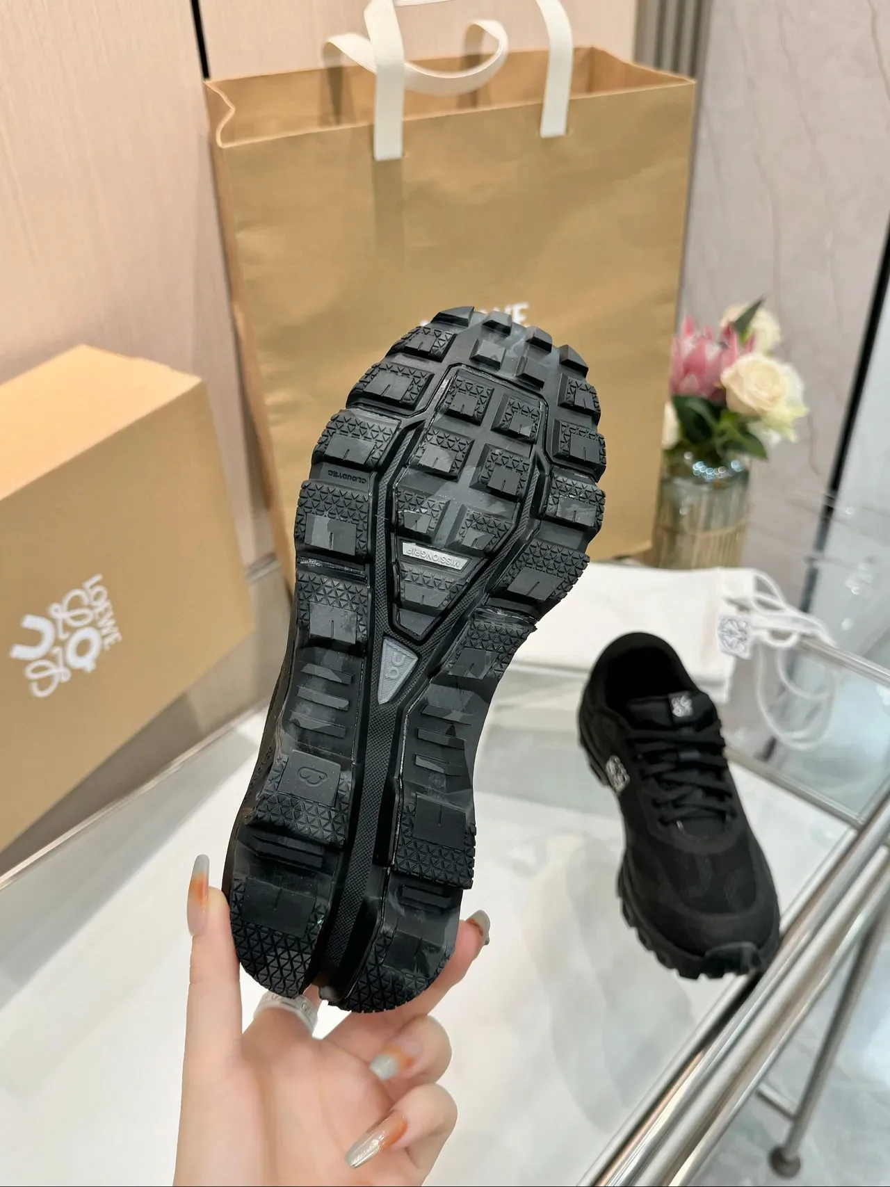 On Cloudmonster zapatillas lifestyle negras 5