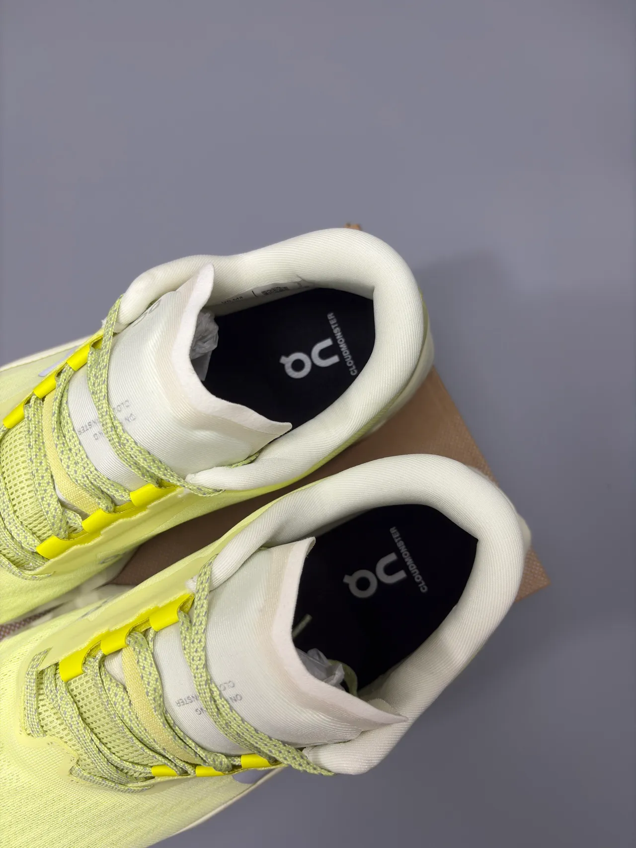 On Cloudmonster Lime Yellow 跑步鞋 8