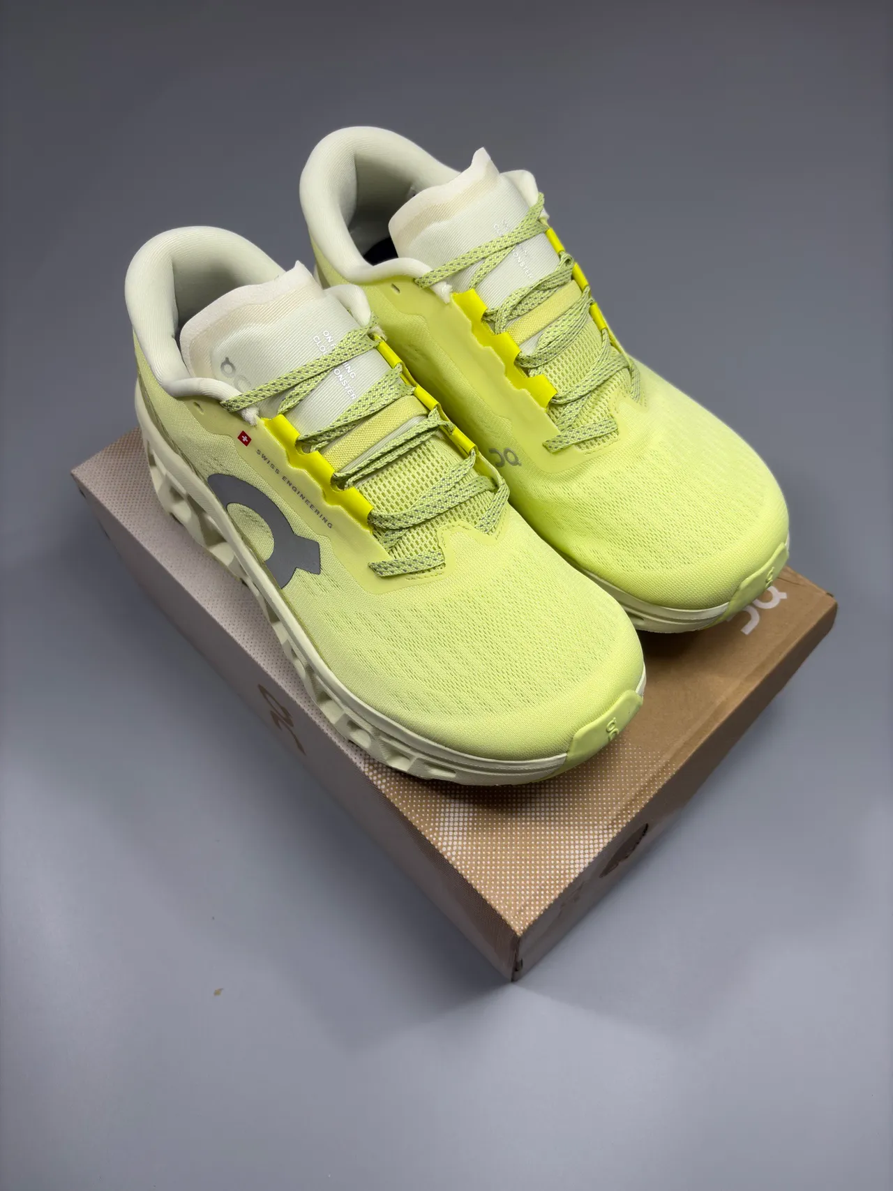 On Cloudmonster Lime Yellow 跑步鞋 9