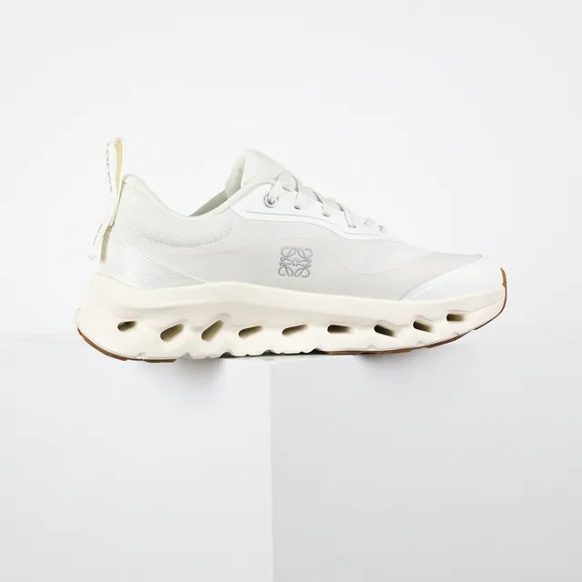On Cloudmonster Off-White و Gum أحذية الجري 7