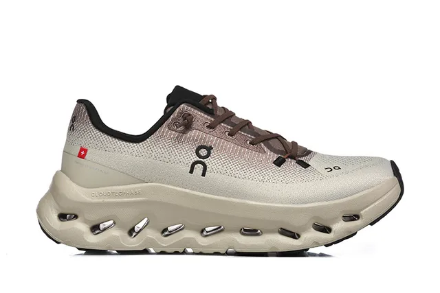 On CloudTec Phase Bege Marrom Upper de Knit Engenheirado Sola Intermediária Oca Sapatos de Corrida 4