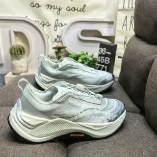 On Gray White Sculpted Midsole Engineered Mesh Upper Lifestyle Sneakers