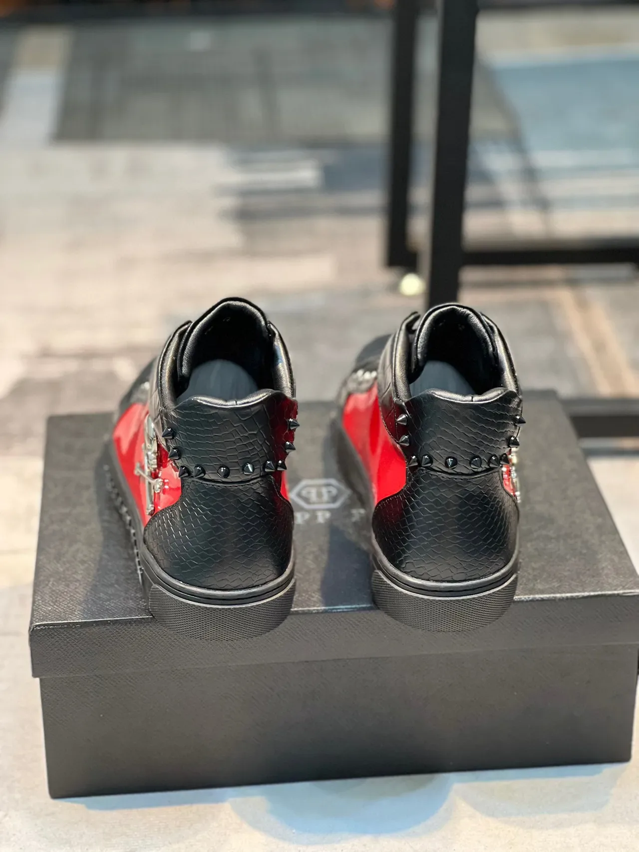 Philipp Plein Preto Vermelho Tênis Lifestyle de Couro com Relevo de Crocodilo de Alta 2