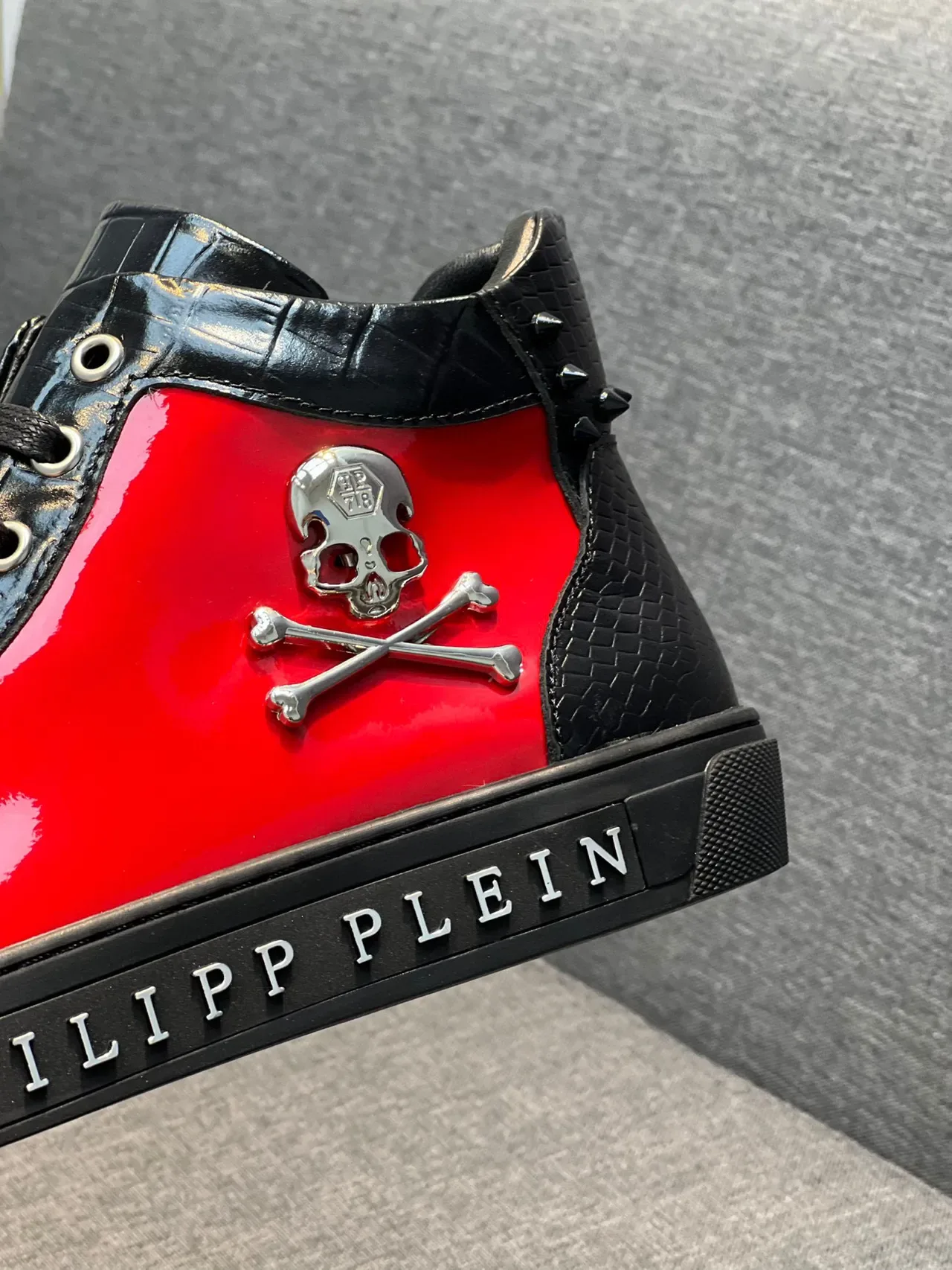 Philipp Plein Preto Vermelho Tênis Lifestyle de Couro com Relevo de Crocodilo de Alta 7