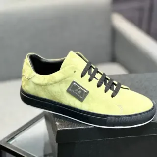 Philipp Plein Lifestyle Sneaker Yellow Black Suede Upper Metal Skull Plaque Lifestyle Sneakers