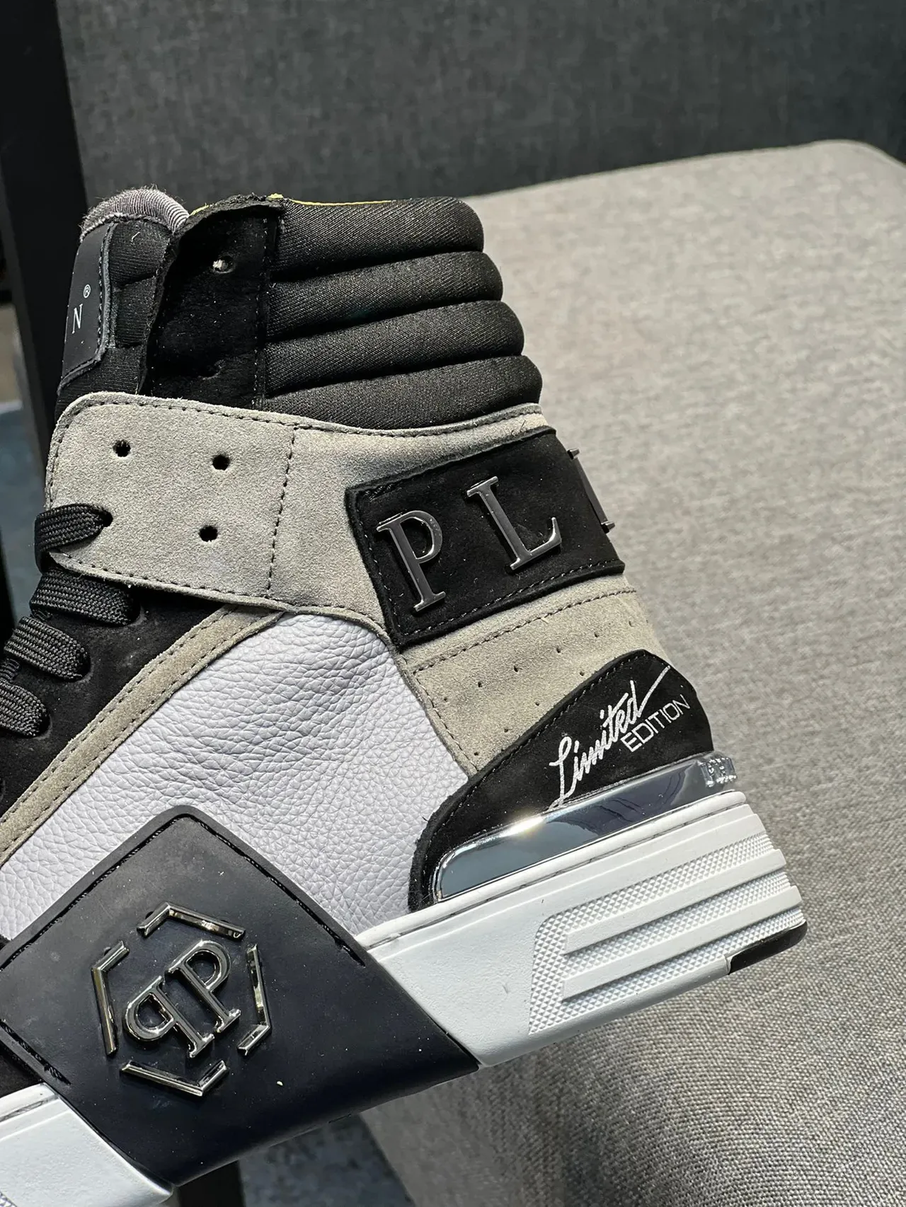 Philipp Plein লিমিটেড এডিশন হাই-টপ লাইফস্টাইল স্নিকার 8