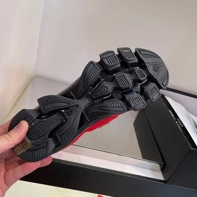 Philipp Plein Speed Runner Baskets lifestyle à emboîtement chaussette rouge 4