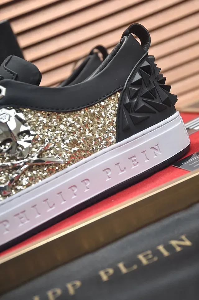 Philipp Plein Tênis Lifestyle com Painel de Lentejuelas e Spikes 9