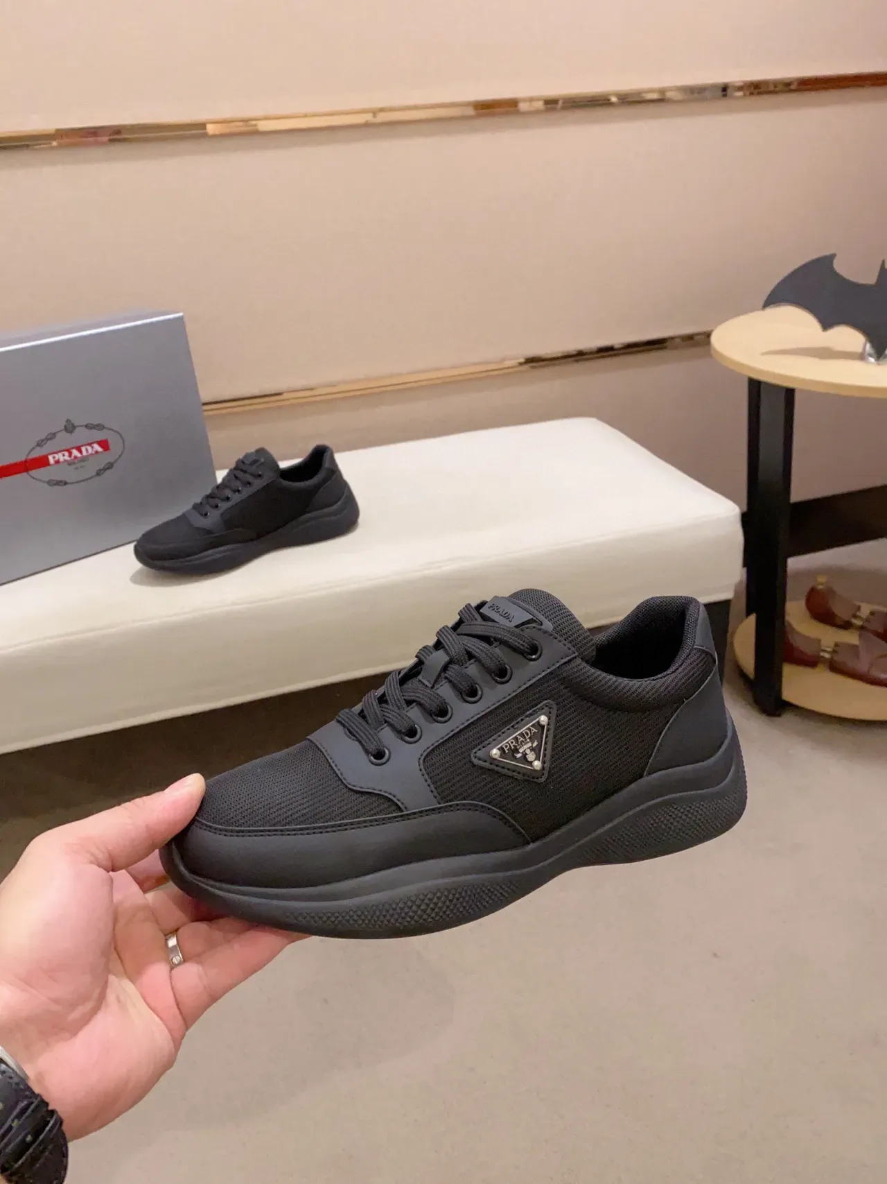 Prada Sneaker Noir Maillage et Recouvrement Synthétique Style de Vie 3