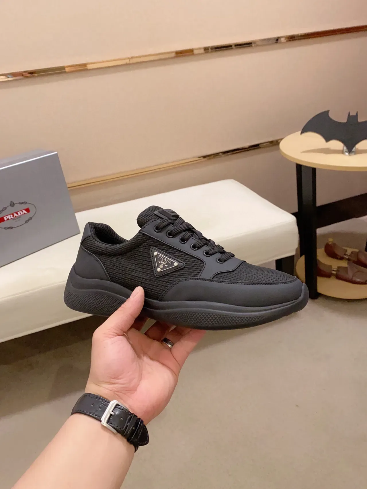 Prada Sneaker Noir Maillage et Recouvrement Synthétique Style de Vie 4
