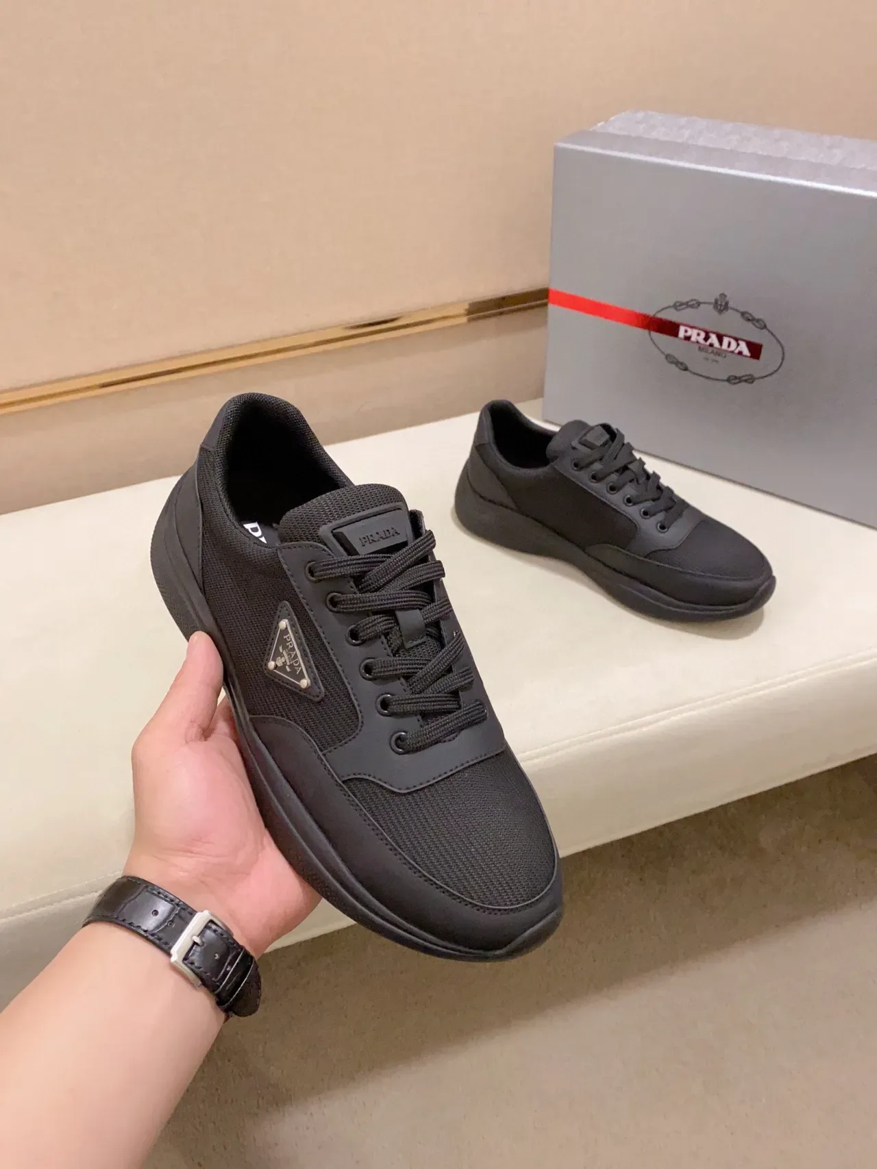 Prada Sneaker Noir Maillage et Recouvrement Synthétique Style de Vie 6