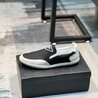 Prada Cloudbust 黑白 Slip-On 网面皮革鞋面 生活方式运动鞋
