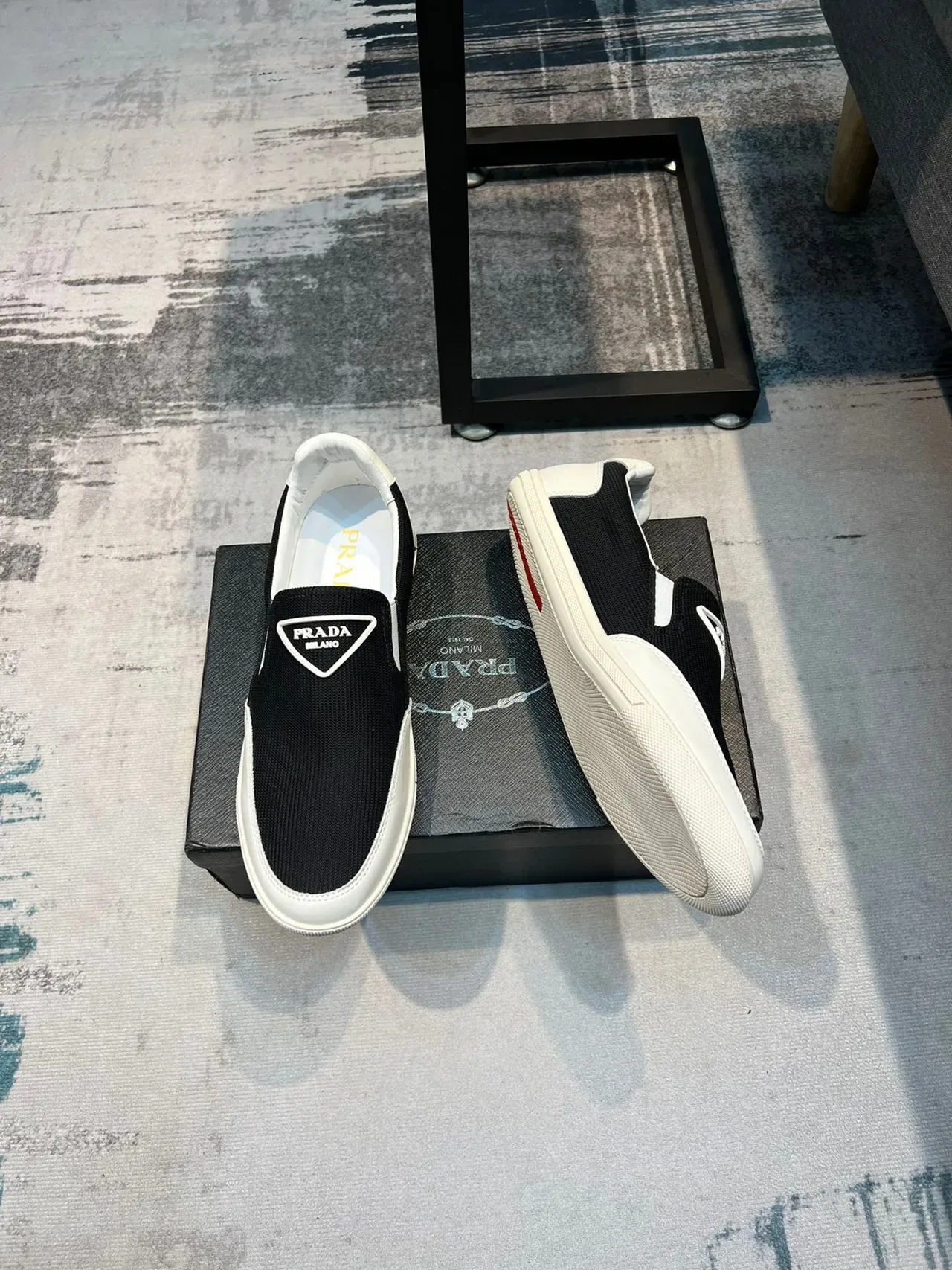 Prada Cloudbust Negro y Blanco Slip-On Malla y Cuero Superior Zapatillas Lifestyle 4