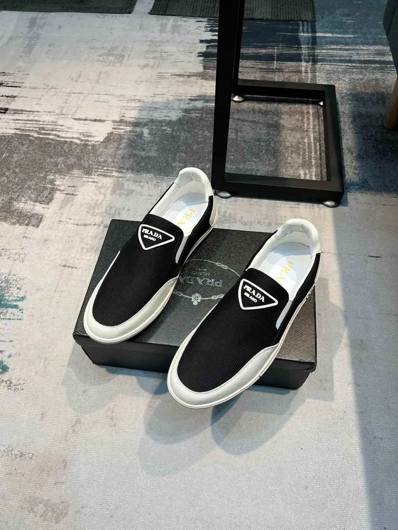 Prada Cloudbust Negro y Blanco Slip-On Malla y Cuero Superior Zapatillas Lifestyle 6