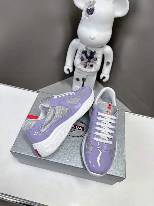 Prada Cloudbust Zapatillas Lifestyle Lavanda de Cuero Patentado y Malla 4