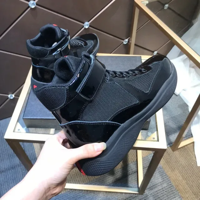 Prada Cloudbust Thunder Negro Cuero Patentado y Malla Alta Lifestyle Sneaker 4