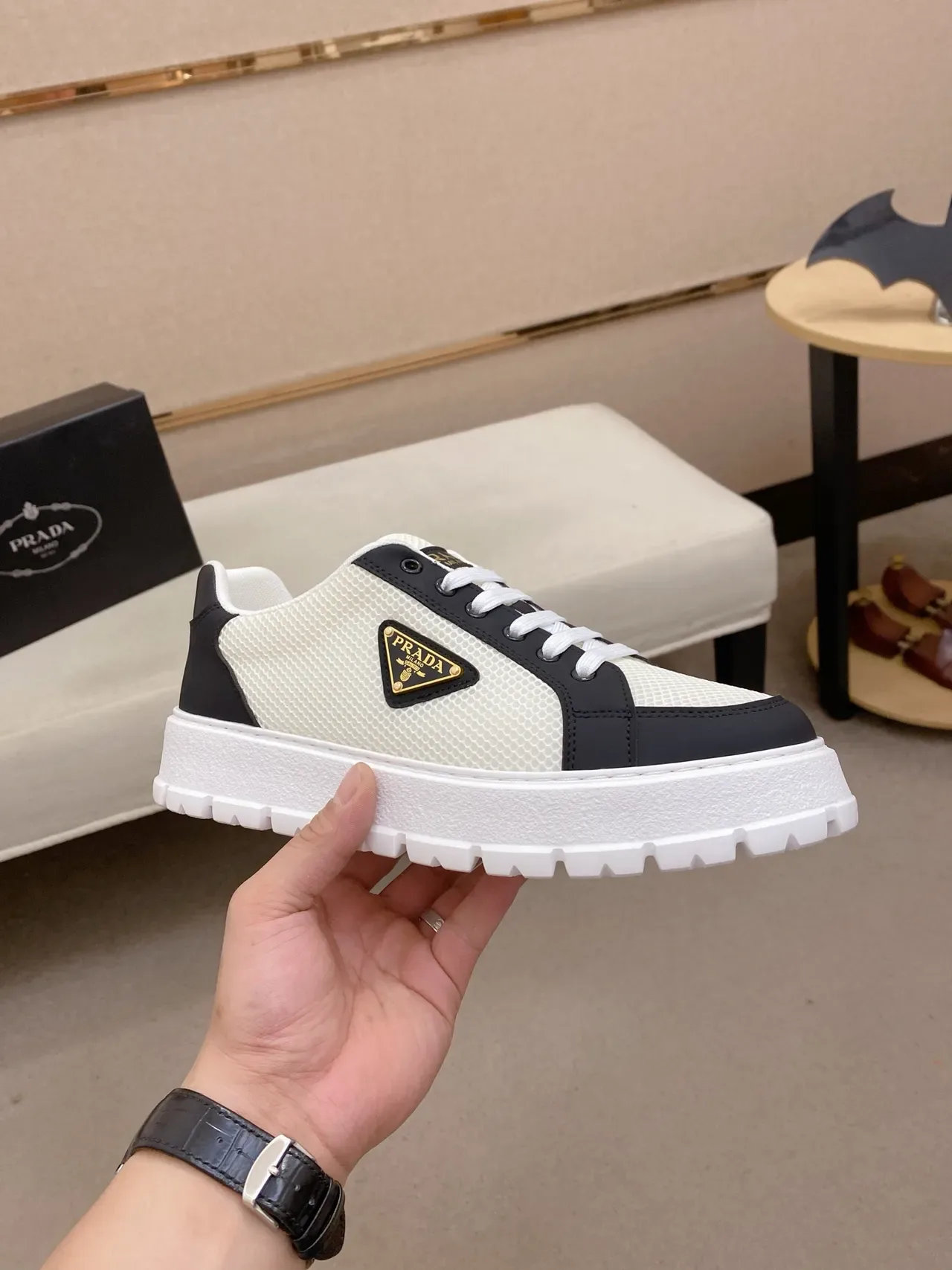 Prada Cloudbust 双色网面合成平台生活方式运动鞋 4
