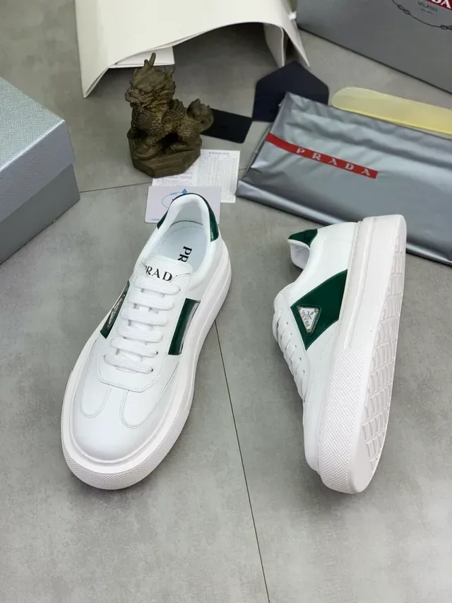 Prada Cloudbust حذاء رياضي أبيض وأخضر من الجلد للنمط الحياتي 6
