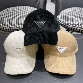 Prada 灯芯绒 黑色 米色 纹理 保暖衬里 棒球帽