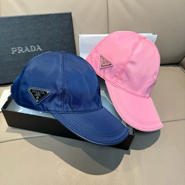 Prada নেভি হোয়াইট স্ট্রাকচার্ড ছয় প্যানেল নাইলন-লাইক শীন বেসবল ক্যাপ 2