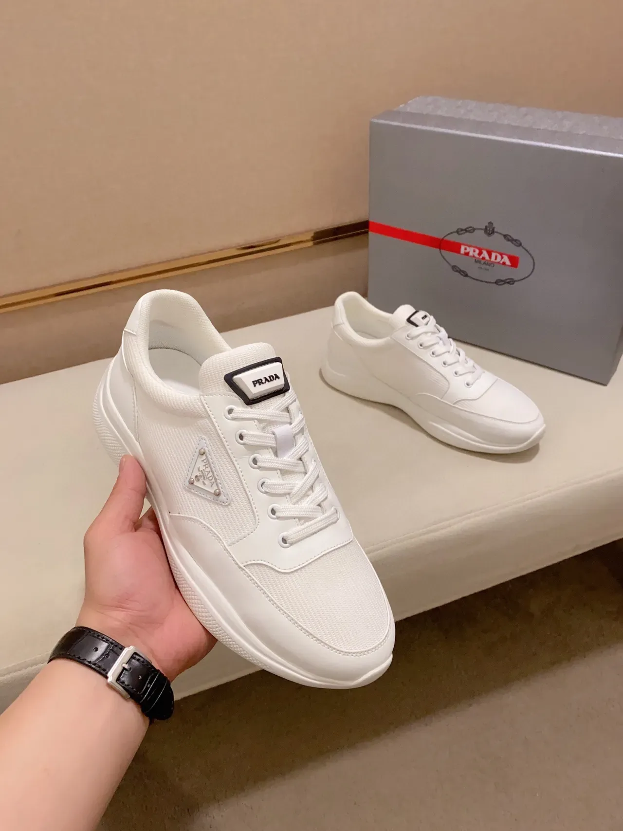 Prada Blanc Noir Low-Top Maille et Cuir Sneakers Lifestyle 7